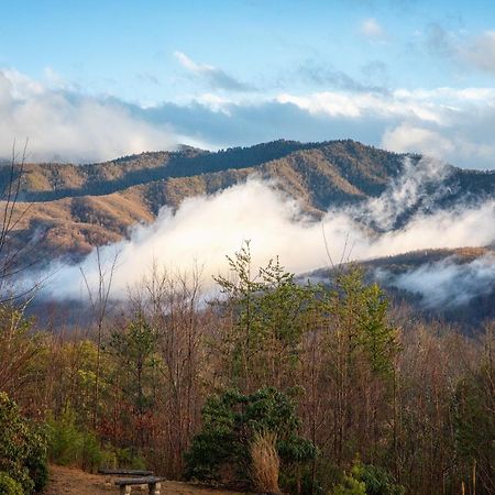 Real Log Cabin With Amazing Views, Hot Tub, Sauna, Games Gatlinburg Esterno foto