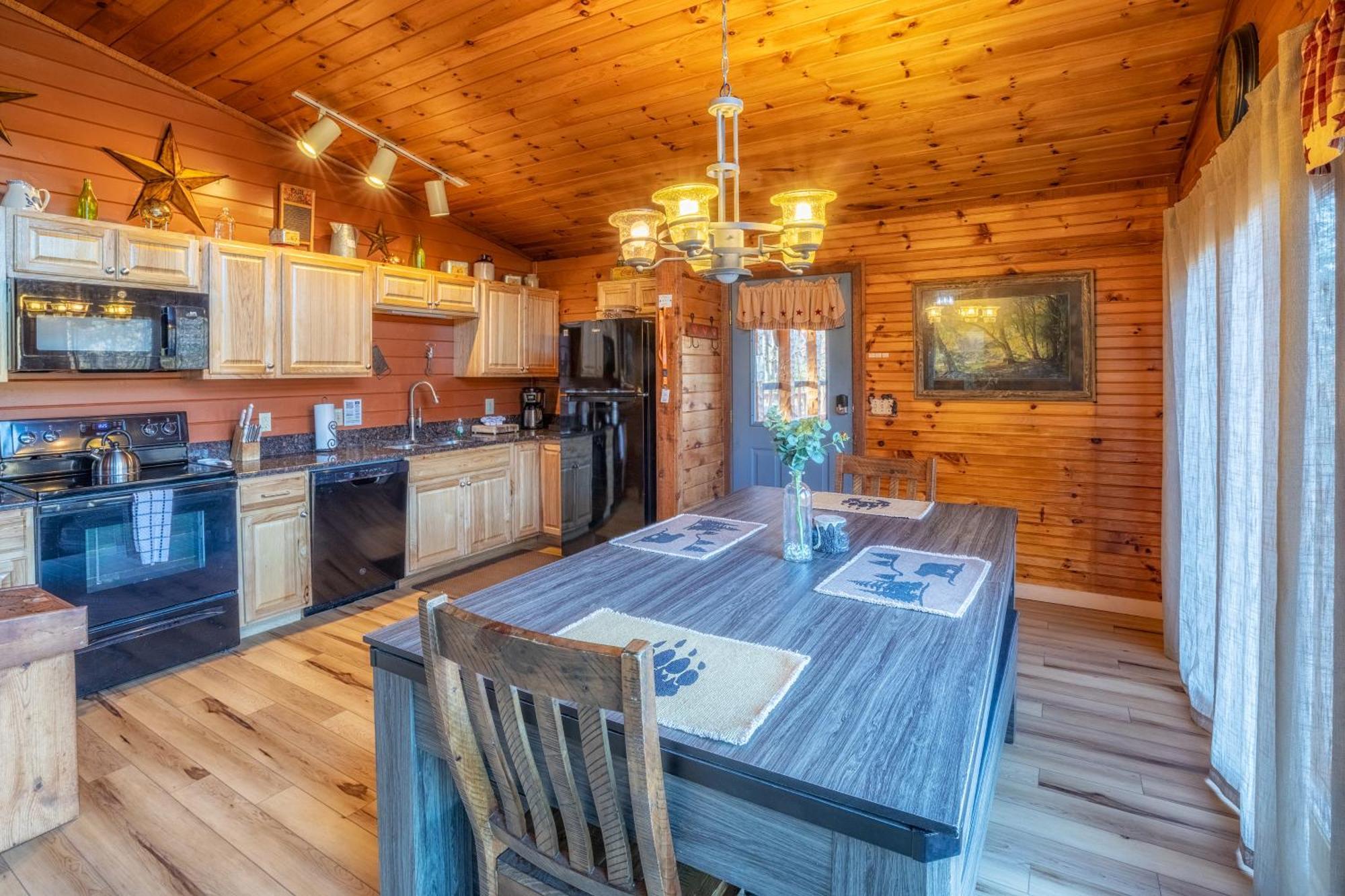 Real Log Cabin With Amazing Views, Hot Tub, Sauna, Games Gatlinburg Esterno foto