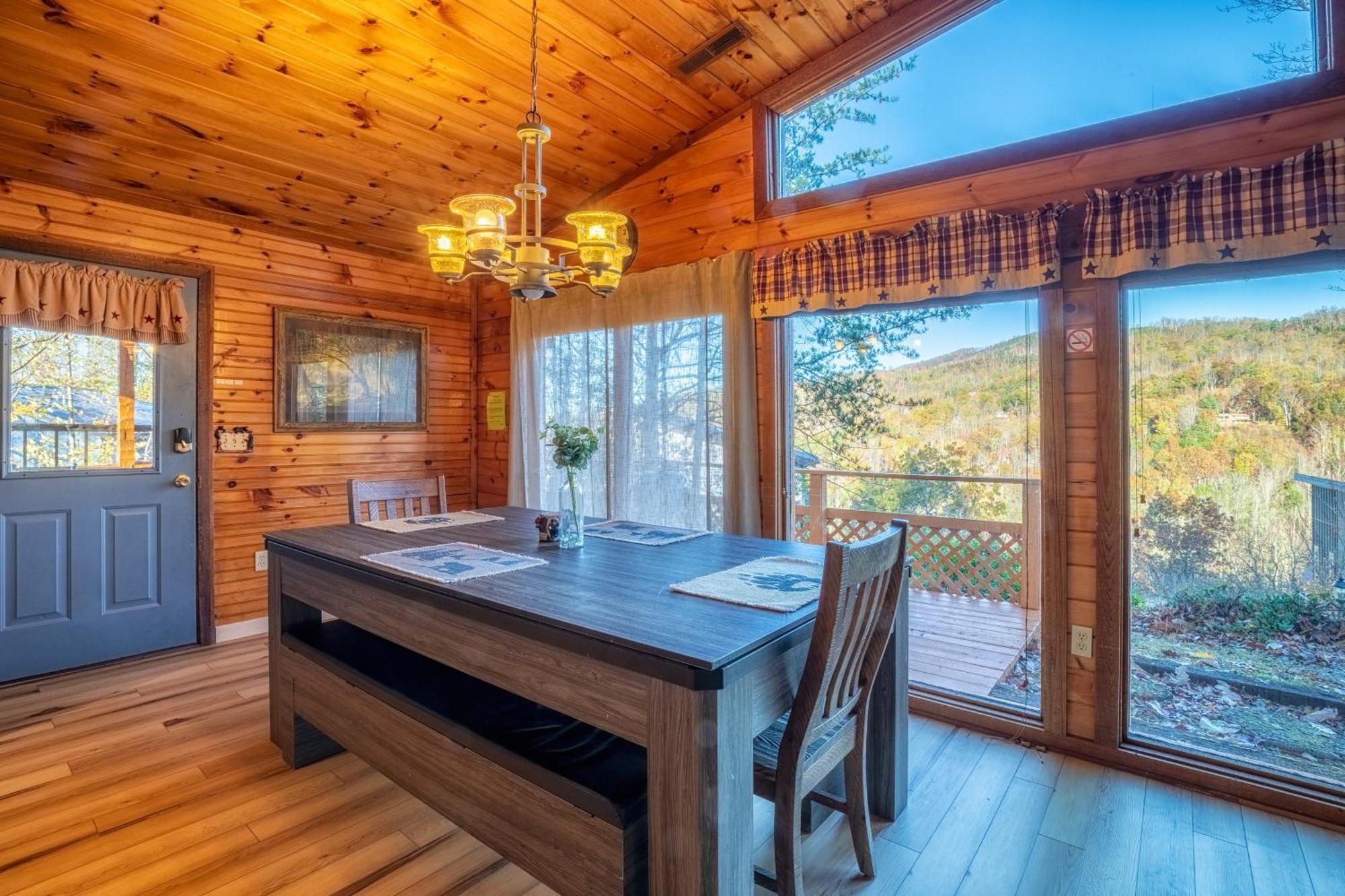 Real Log Cabin With Amazing Views, Hot Tub, Sauna, Games Gatlinburg Esterno foto