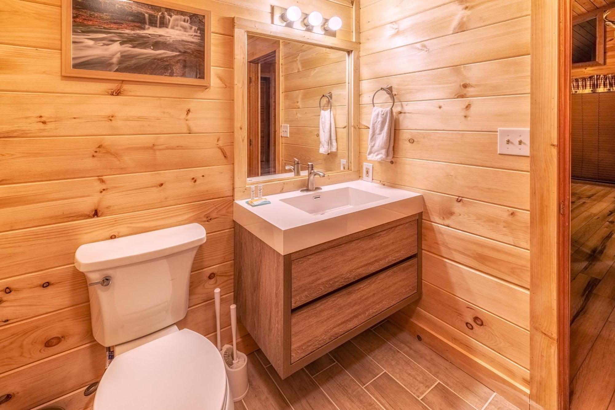 Real Log Cabin With Amazing Views, Hot Tub, Sauna, Games Gatlinburg Esterno foto